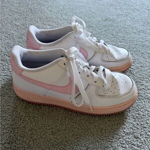 Women’s Nike Air Air Force One White and Pink Sneakers, Size 9